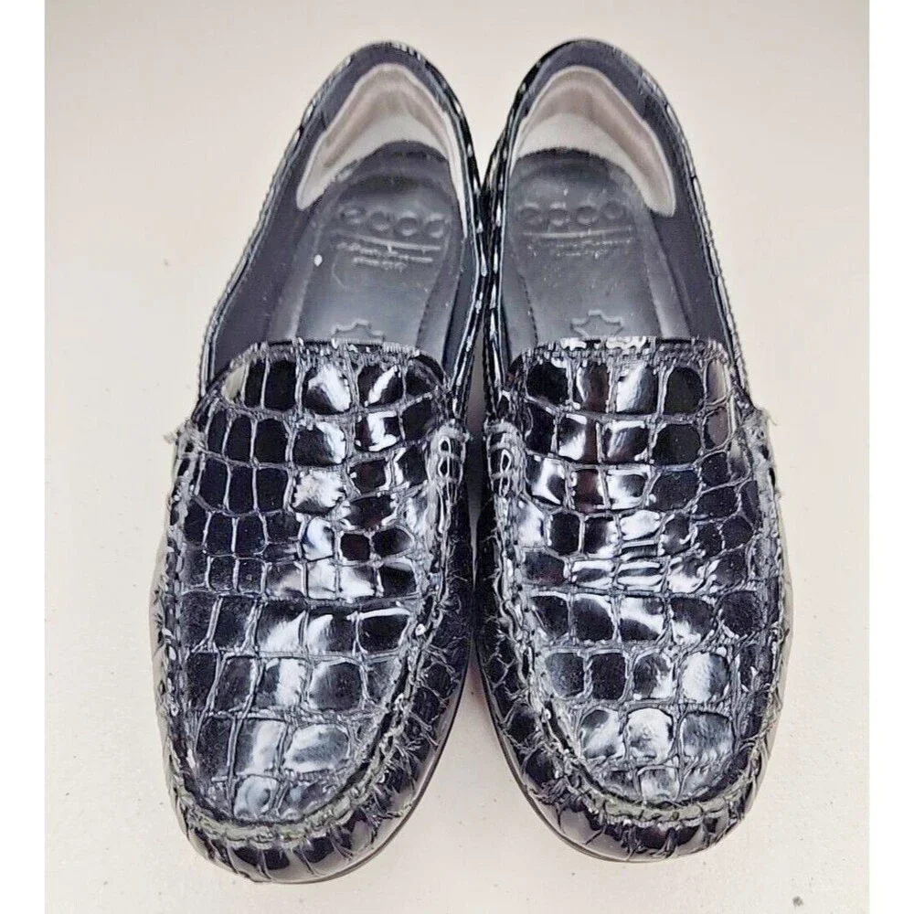 Ecco these black